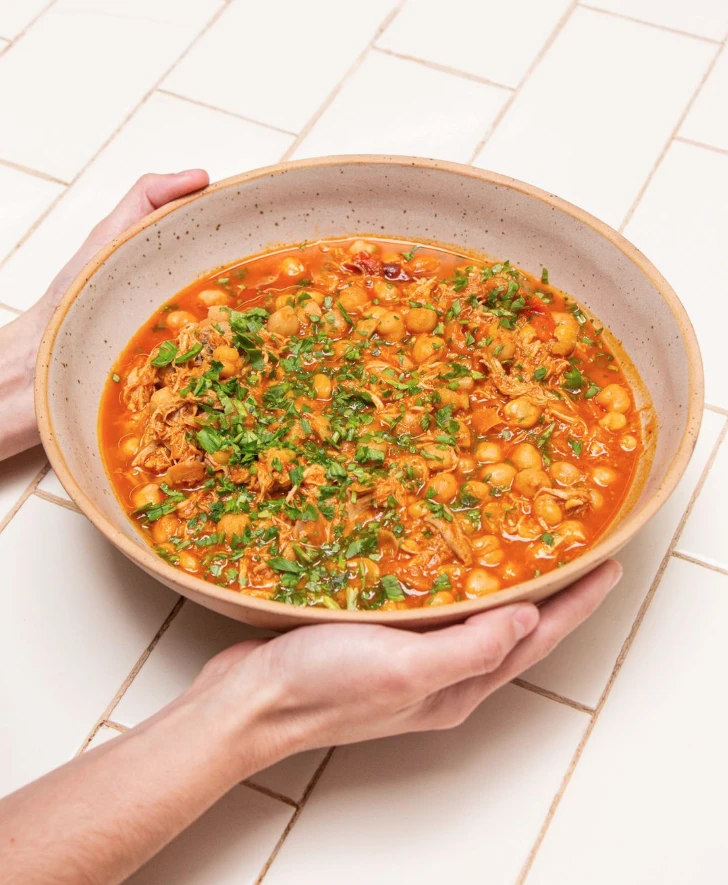 Guiso de garbanzos y pollo