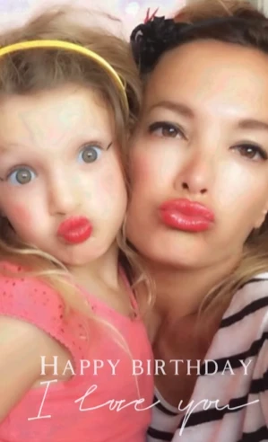 El tierno mensaje de Claudia Albertario a su hija Simona por su cumple de 15