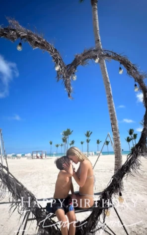 El tierno mensaje de Claudia Albertario a su hija Simona por su cumple de 15