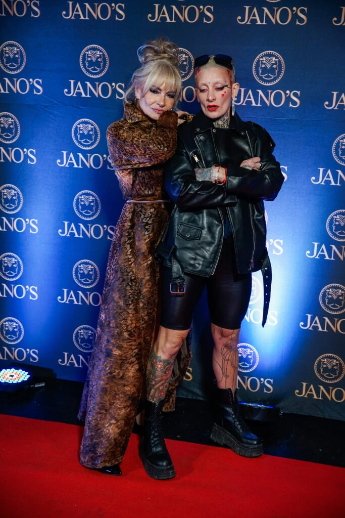 Furia y Isabel De Negri