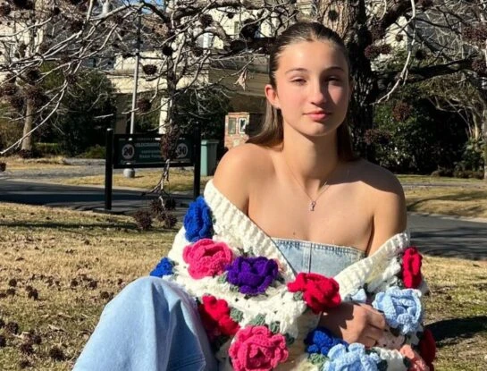 Indiana Cubero deslumbró con su look: llevó la pollera más trendy del invierno