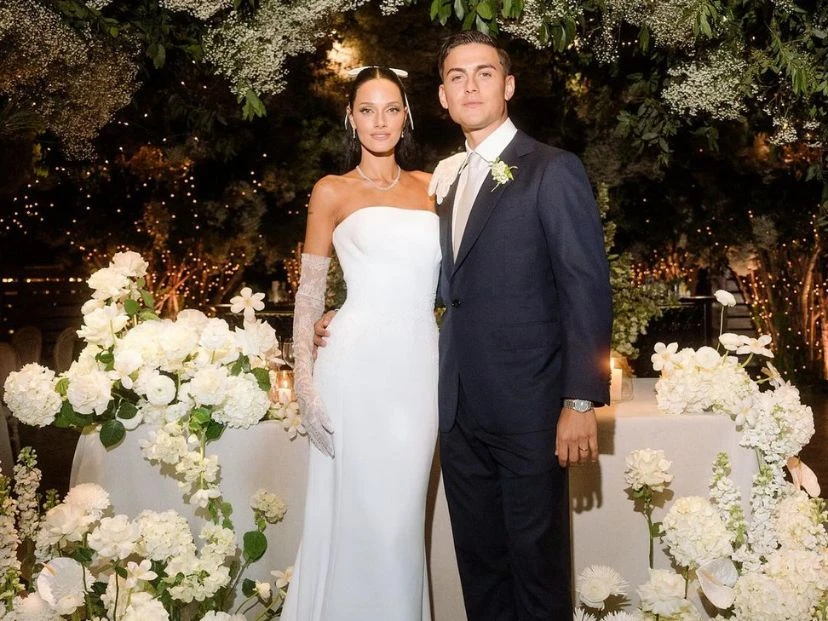 Por qué Paulo Dybala dejó a propósito una silla libre en su casamiento