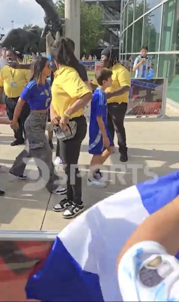 El look más canchero de Antonela Roccuzzo