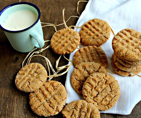 La receta de las galletitas de miel y manteca de maní, que sólo tienen 3 ingredientes