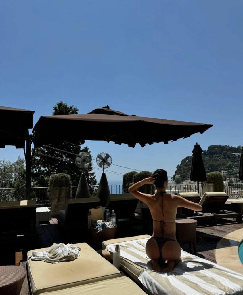 Las fotos de las vacaciones de la modelo y Facundo Pieres en Capri. Foto: Instagram.