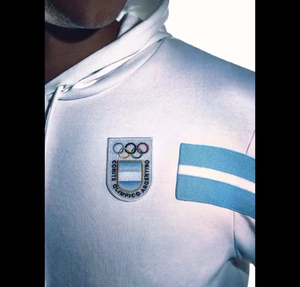 Los uniformes más fashionistas de Paris 2024. Foto: Instagram. 