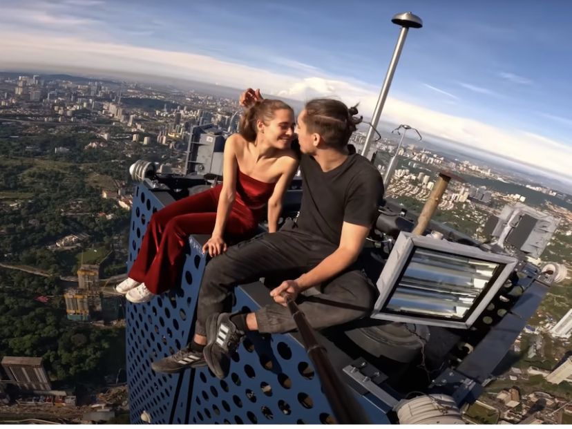 De qué se trata Skywalkers, el documental sobre una pareja de escaladores