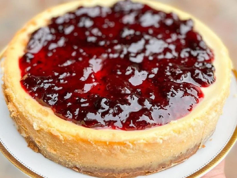 Torta de ricota con frutos rojos