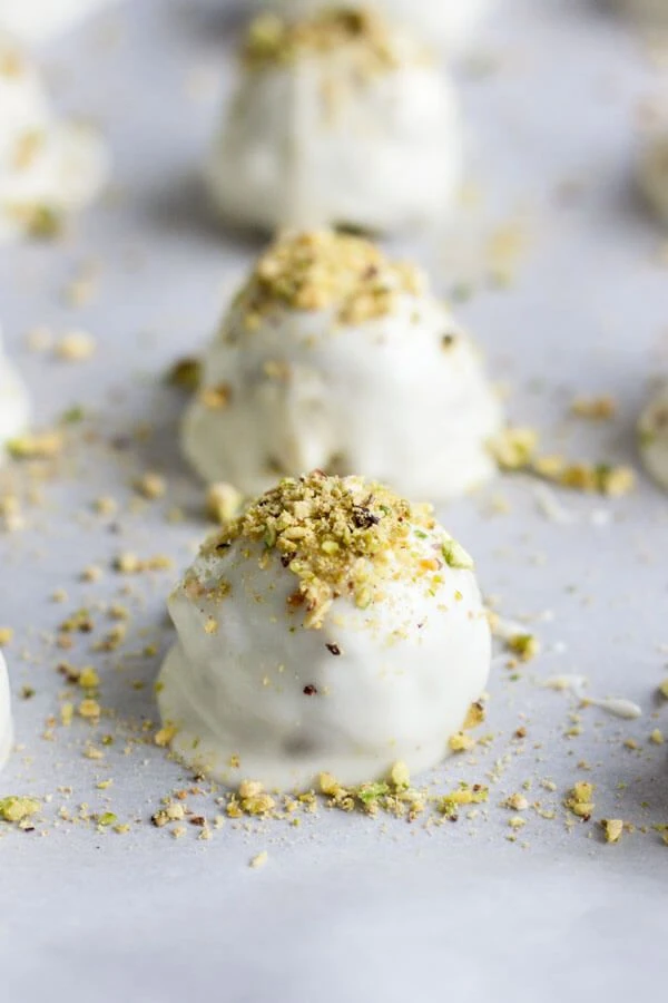 La receta de trufas de pistacho y chocolate blanco