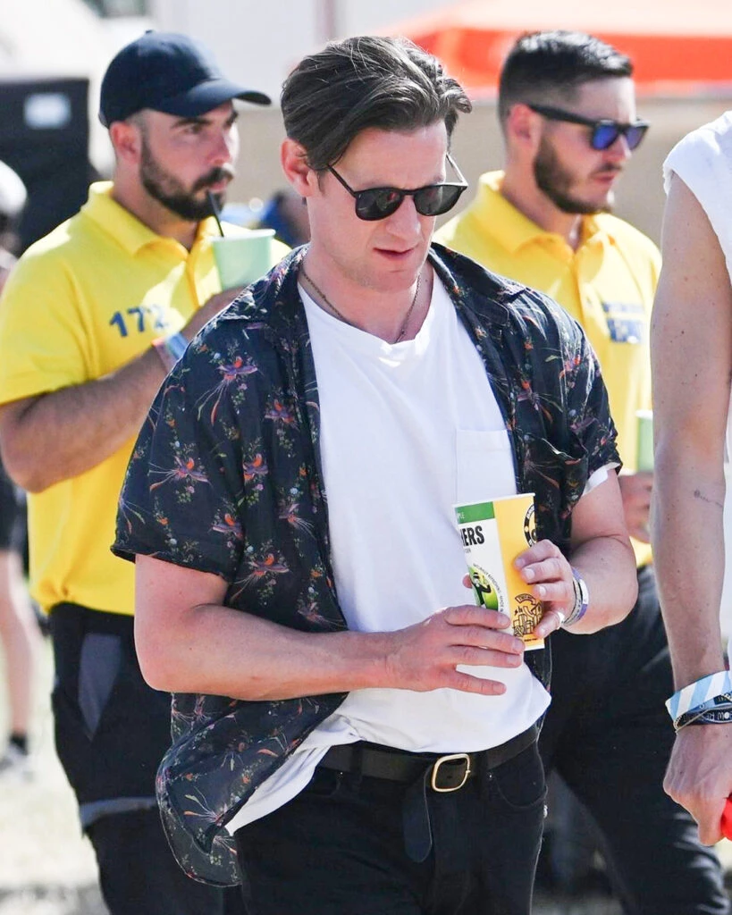 , los looks de los famosos en el festival Glastonbury