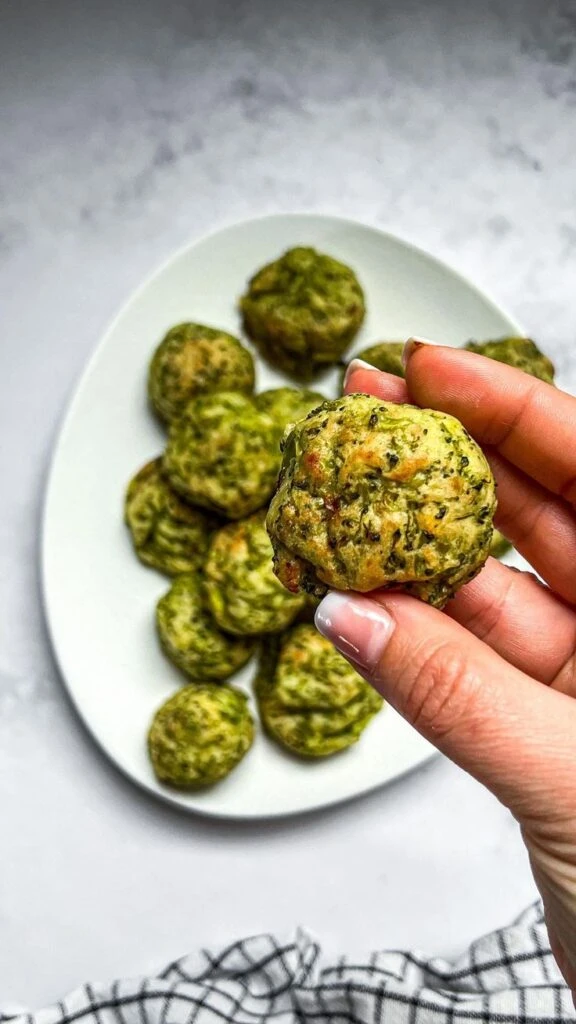 Cómo hacer croquetas de brócoli: una receta saludable para compartir con tus hijos
