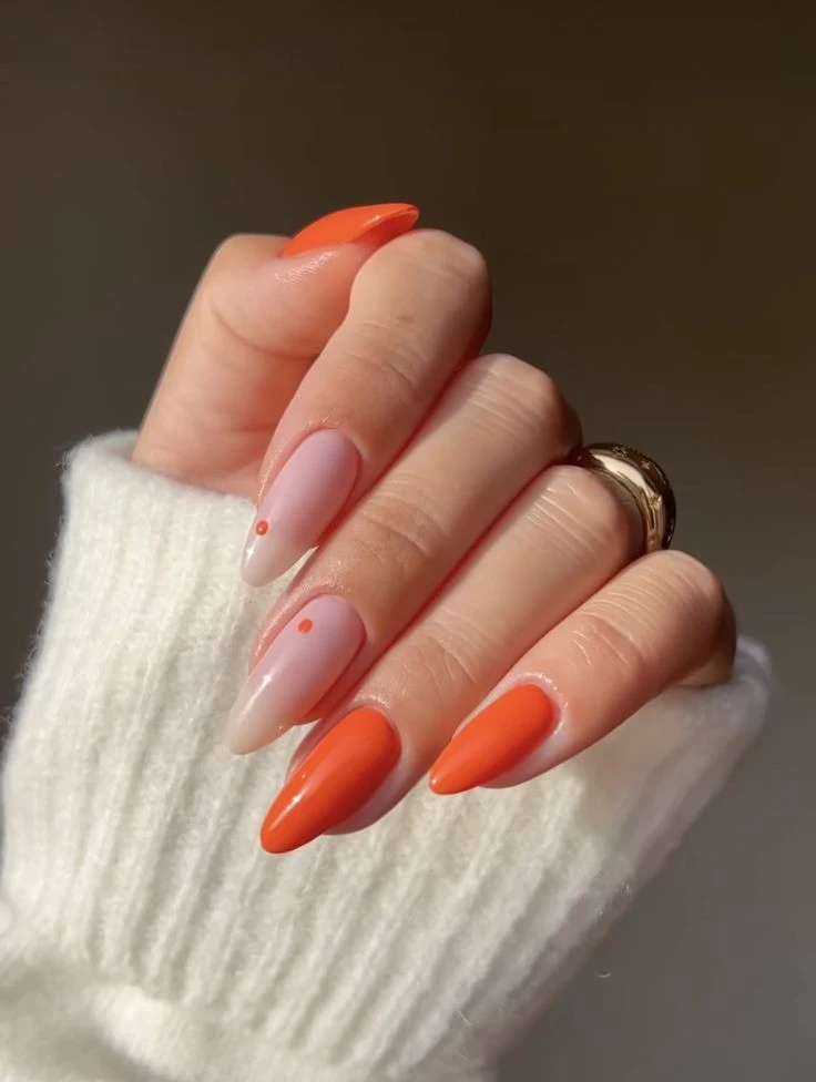 Orange nails: el color de uñas que marca tendencia en el street style