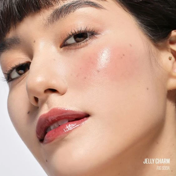 Qué es el maquillaje jelly blush y cómo conseguirlo