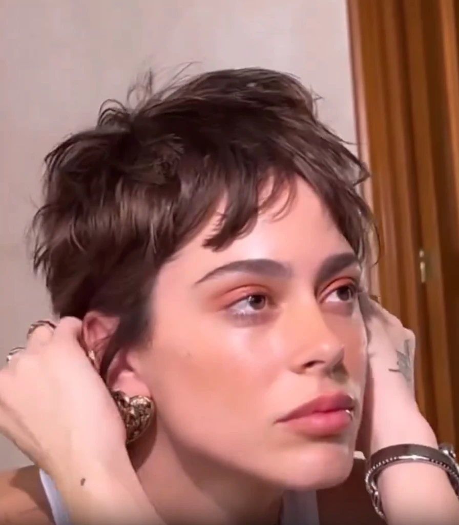 Tini Stoessel sorprendió al apostar por el corte shaggy
