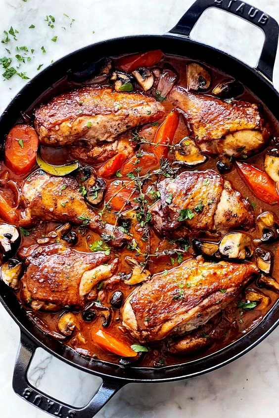 Coq Au Vin: la receta francesa más rica para pasar el invierno