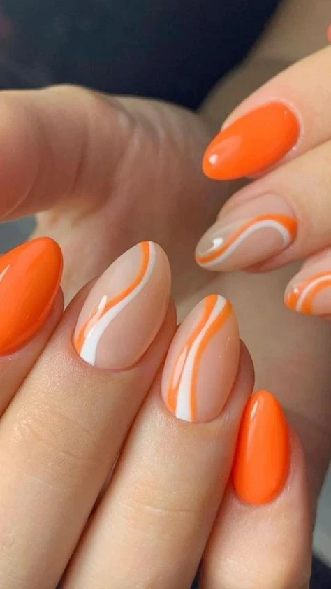 Orange nails: el color de uñas que marca tendencia en el street style