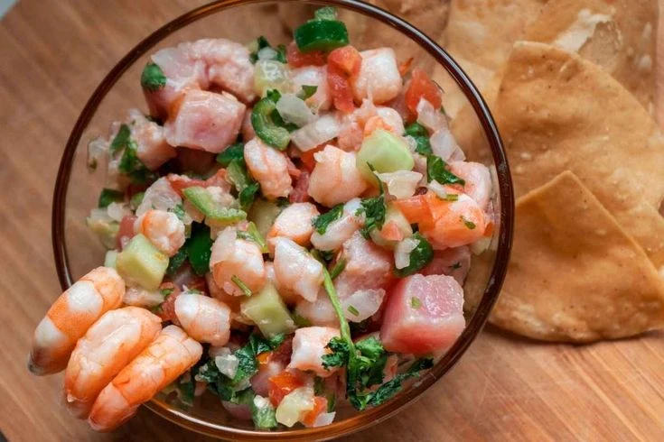 Cómo hacer ceviche de langostinos: una comida típica de Perú