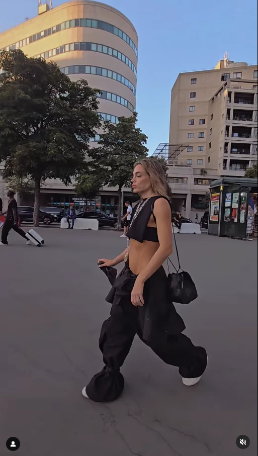 Emilia Attias y su look urbano en los JJOO