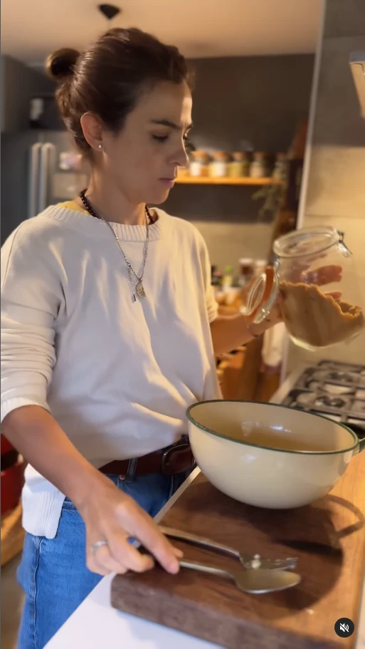 Agustina Cherri preparó torta de banana