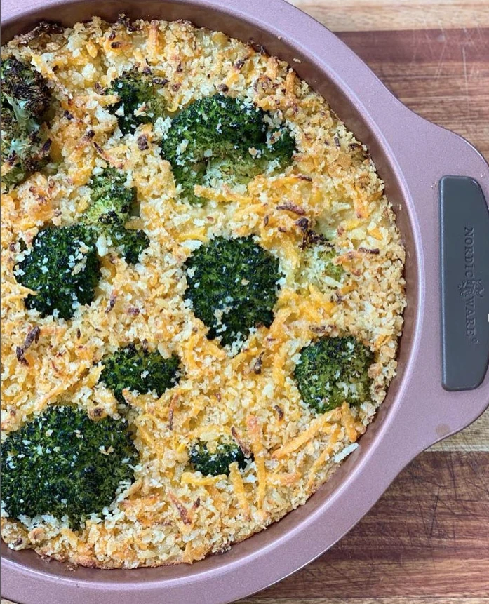 Sartén de brócoli y arroz gratinado