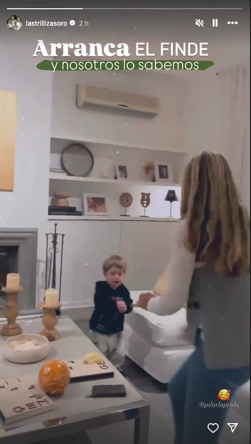 La trilliza María Eugenia mostró el living de su casa