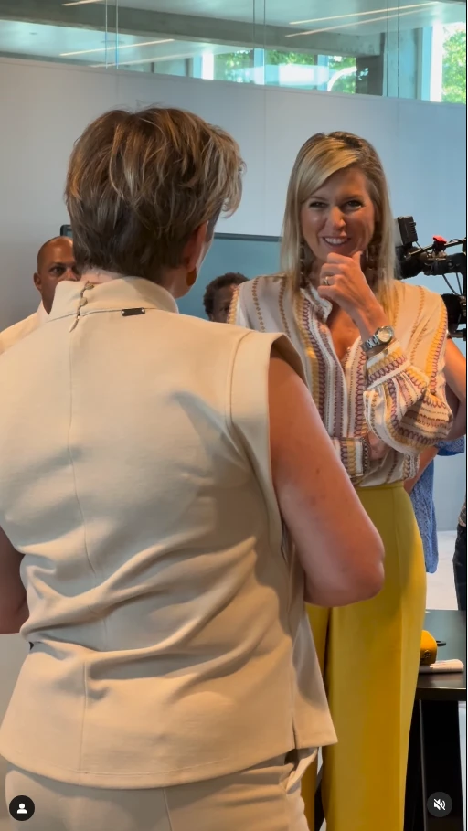 El look de Máxima con el color tendencia de la temporada primavera verano 2025