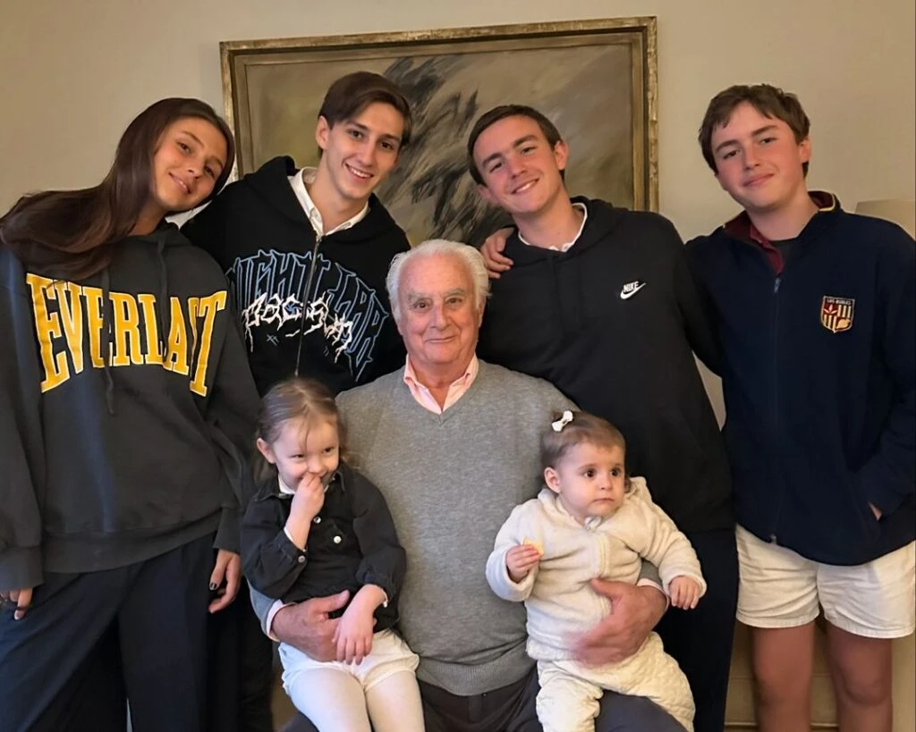 Las fotos del festejo en familia del cumpleaños del padre de Roberto García Moritán