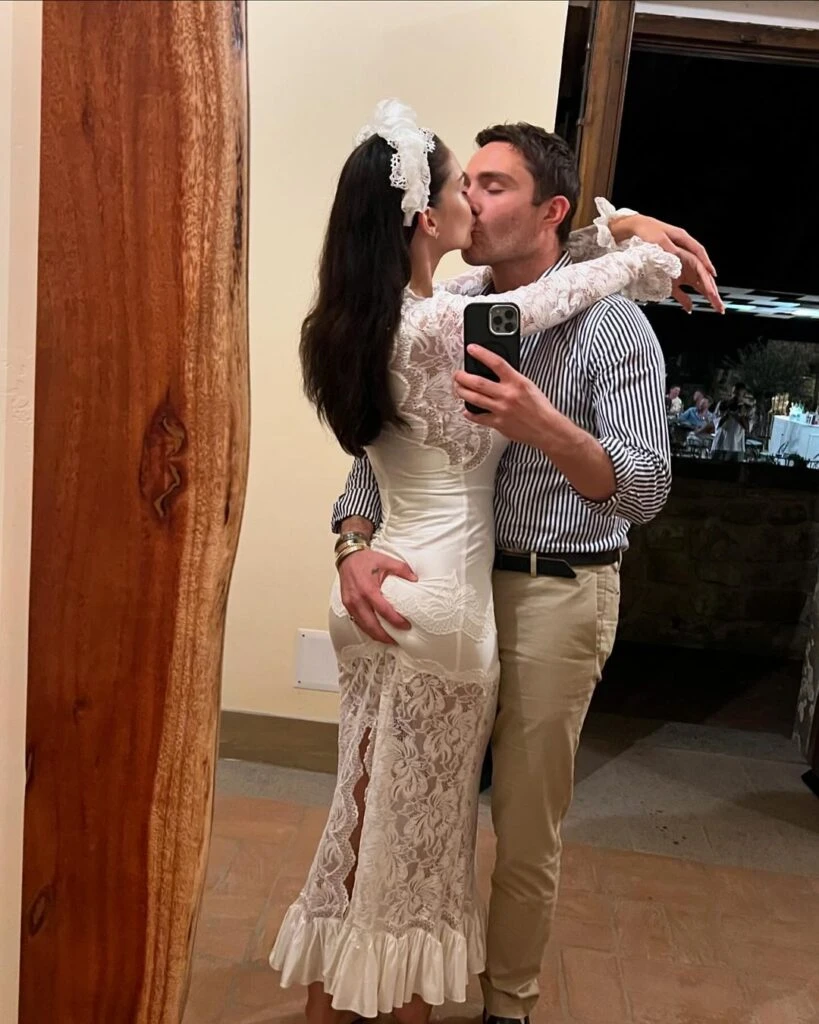 Así fue la boda de tres días de Ed Westwick, la ex estrella de "Gossip Girl"