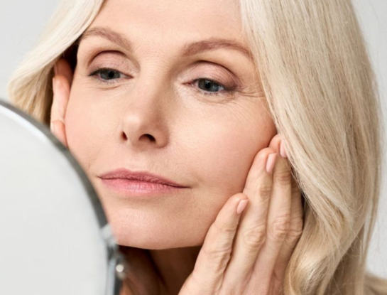 Cómo mejorar la cara de cansada mediante el drenaje facial