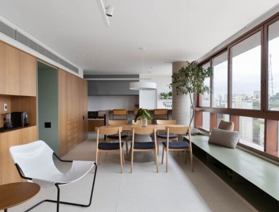 Un departamento reformado con funcionalidad para una pareja y sus mascotas