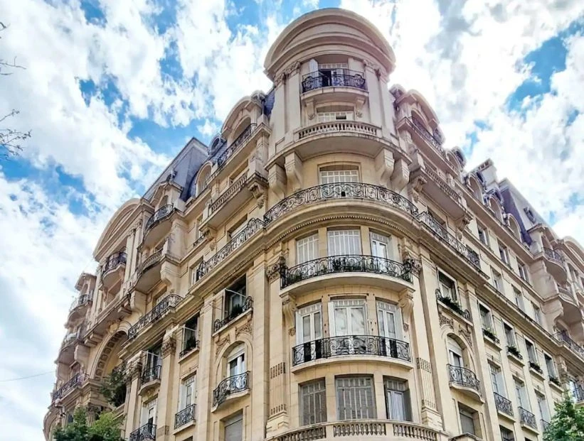 Historias de Cemento: Estrugamou, el palacio icónico de Buenos Aires en el que vivió Carlos Gardel