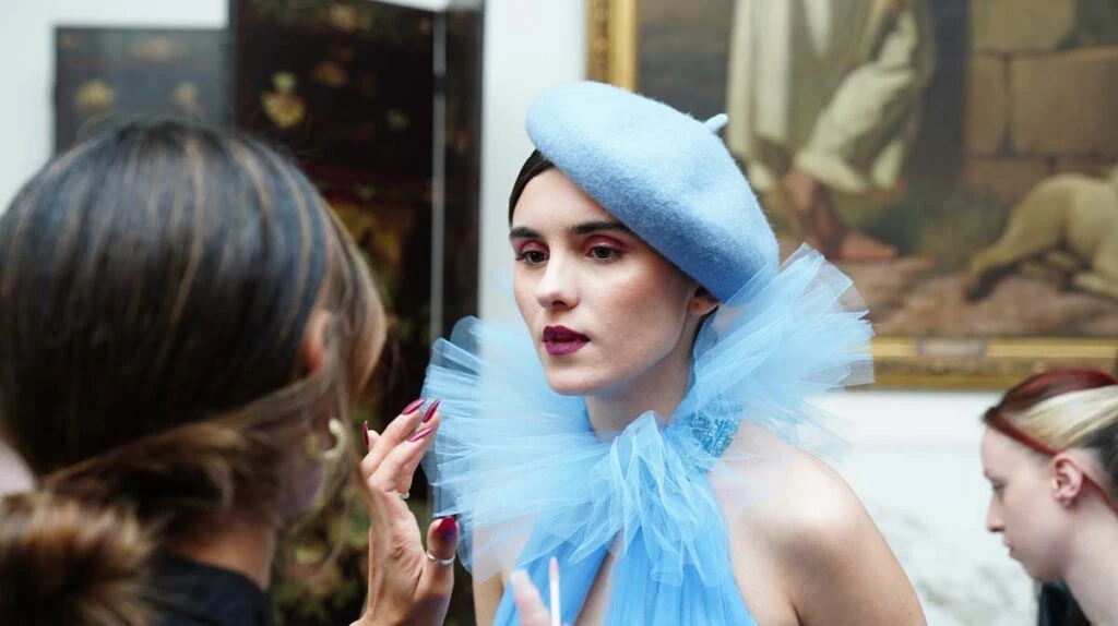 Labios de alto impacto para el desfile.