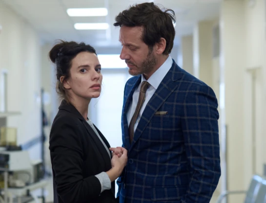 Gimena Accardi y Benjamín Vicuña presentan "La voz ausente": "Es una producción nivel Hollywood"