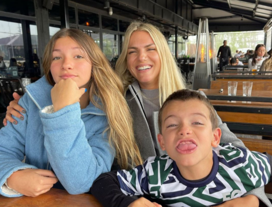 Jazmín, la hija de Carolina Oltra y Fredy Villarreal, contó por qué no usa el apellido paterno