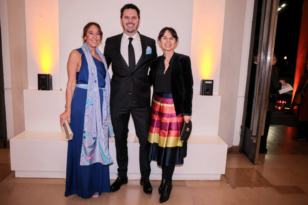 MARINA ANCILLETA, JUAN ASTIBIA, PRESIDENTE DE ATLANTIDA y ANITA GIL