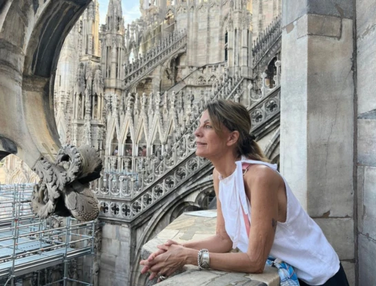 Nequi Galotti apostó por un look black & white y acertó