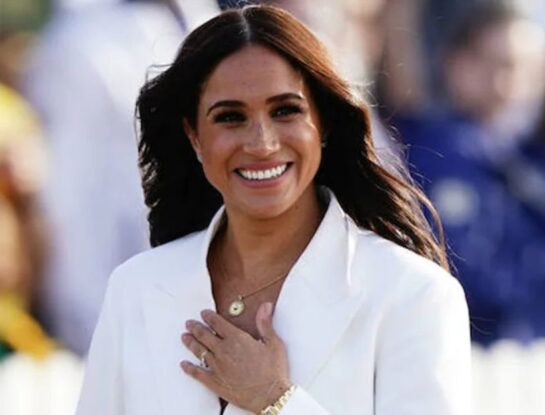 El look total white de Meghan Markle en su visita a Colombia