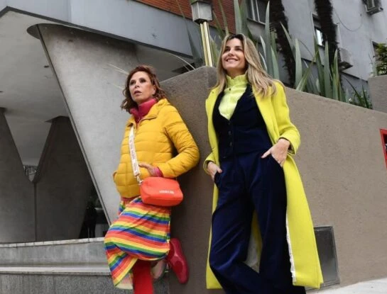 María Belén Ludueña y Ágatha Ruiz de la Prada visitaron el edificio de "El Encargado": la diseñadora es fan de la serie