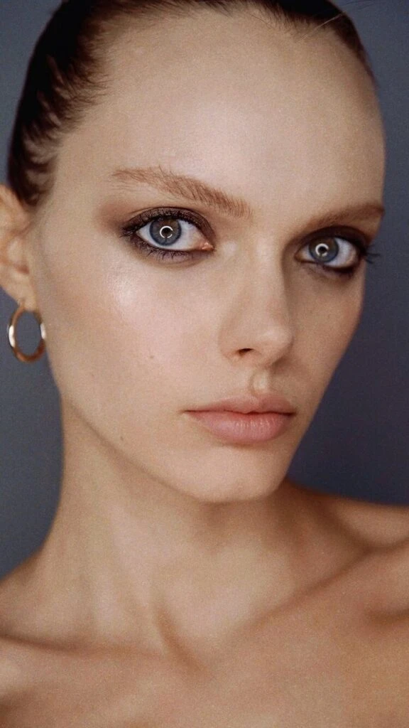 'Smugged eyeliner', la tendencia en makeup que busca reflejar una mujer al natural