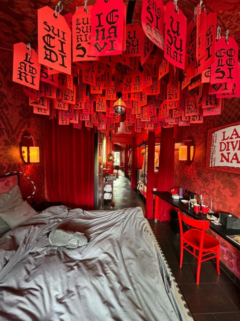 La habitación del hotel donde se hospedó Gaby Alvarez en Taormina.