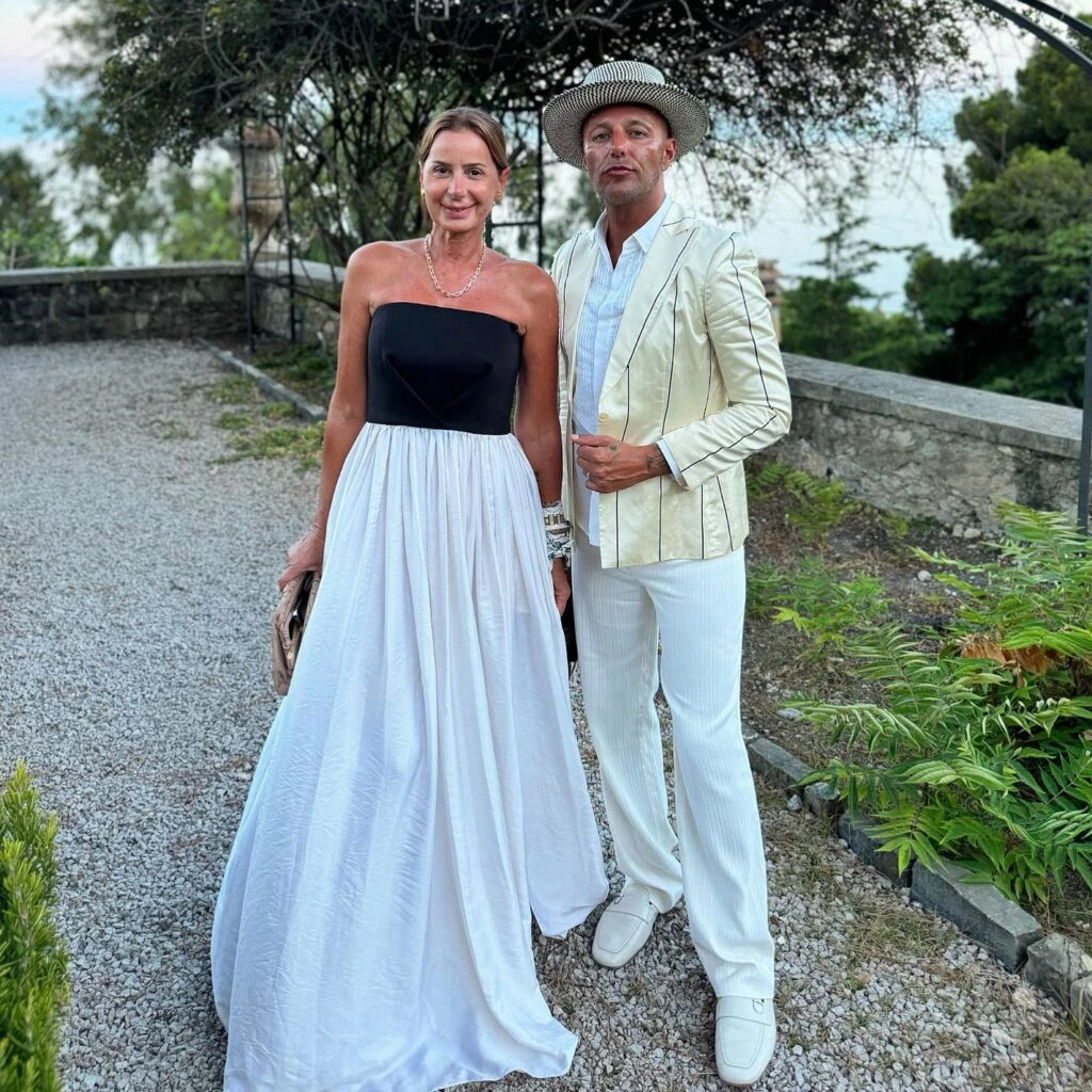 Gaby Álvarez y su esposa en el cumpleaños de su amigo Nicolás Malleville