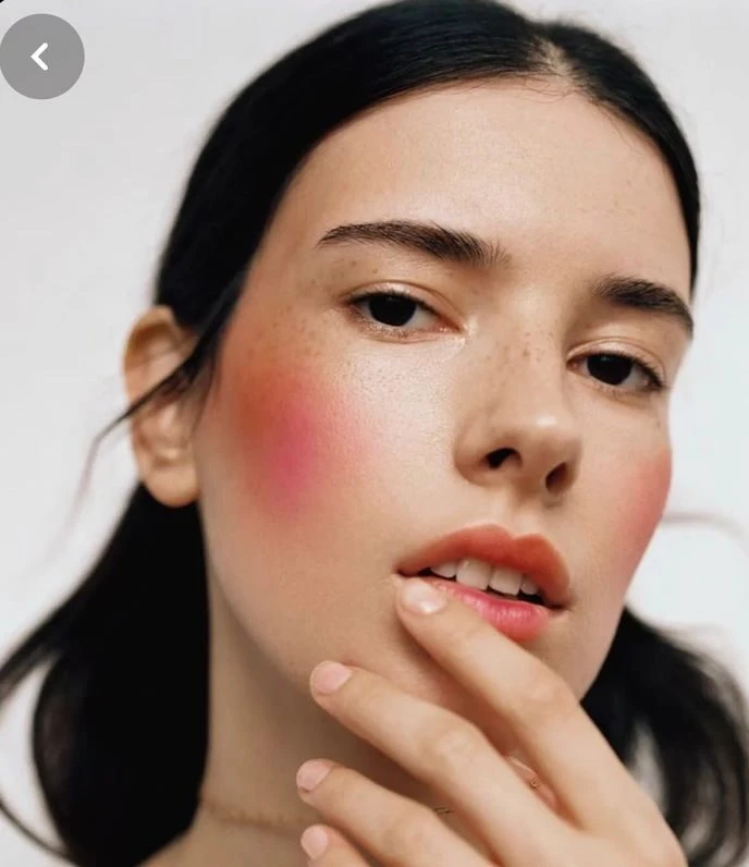 Alerta tendencia: el make up "aura blush" revoluciona las redes