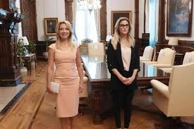 Fabiola Yañez y Sofía Pacchi