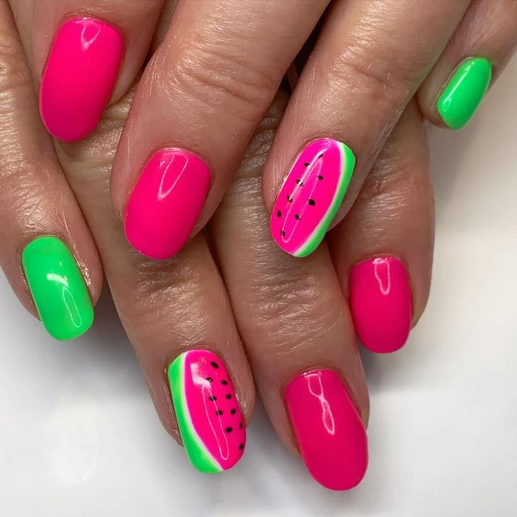 Así es el nail art furor del verano 2025