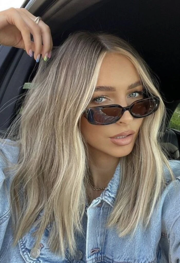 Así es la "línea escandinava", la coloración de verano más chic y rejuvenecedora