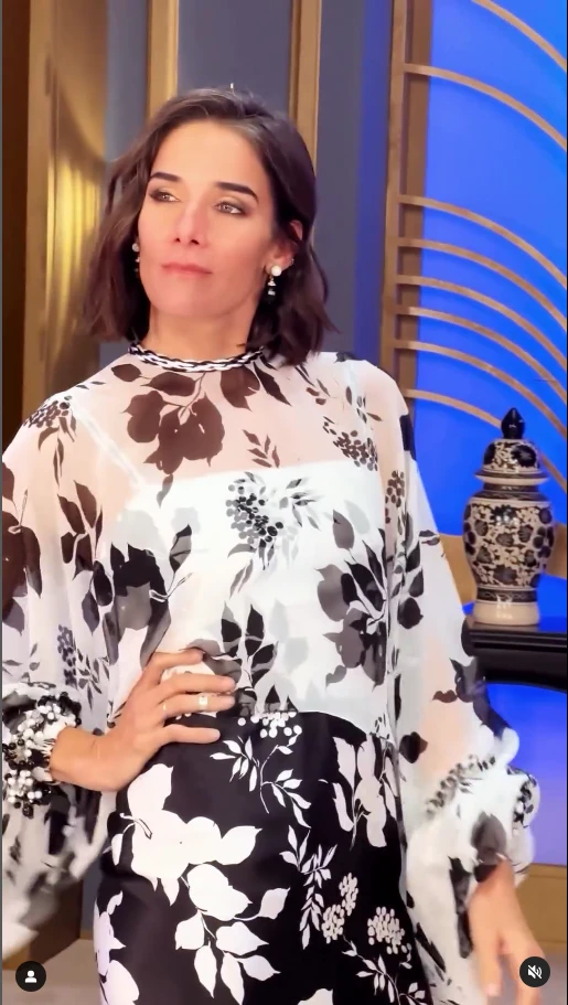 Juana Viale y su espectacular look blanco y negro