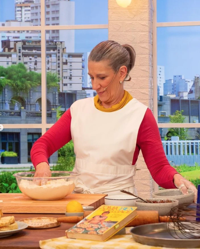 Preparación de los scones según la receta de Doña Petrona