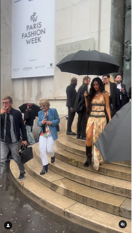 El look hippie chic de Zaira Nara en París