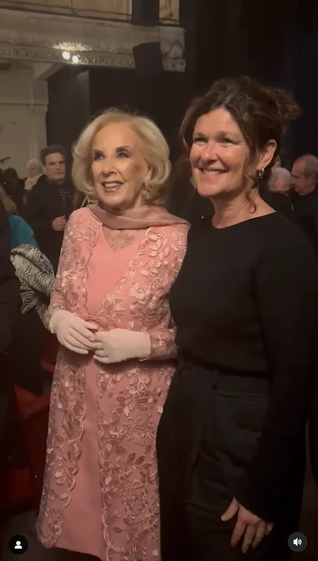 Mirtha Legrand fue al teatro a ver a Juana Viale