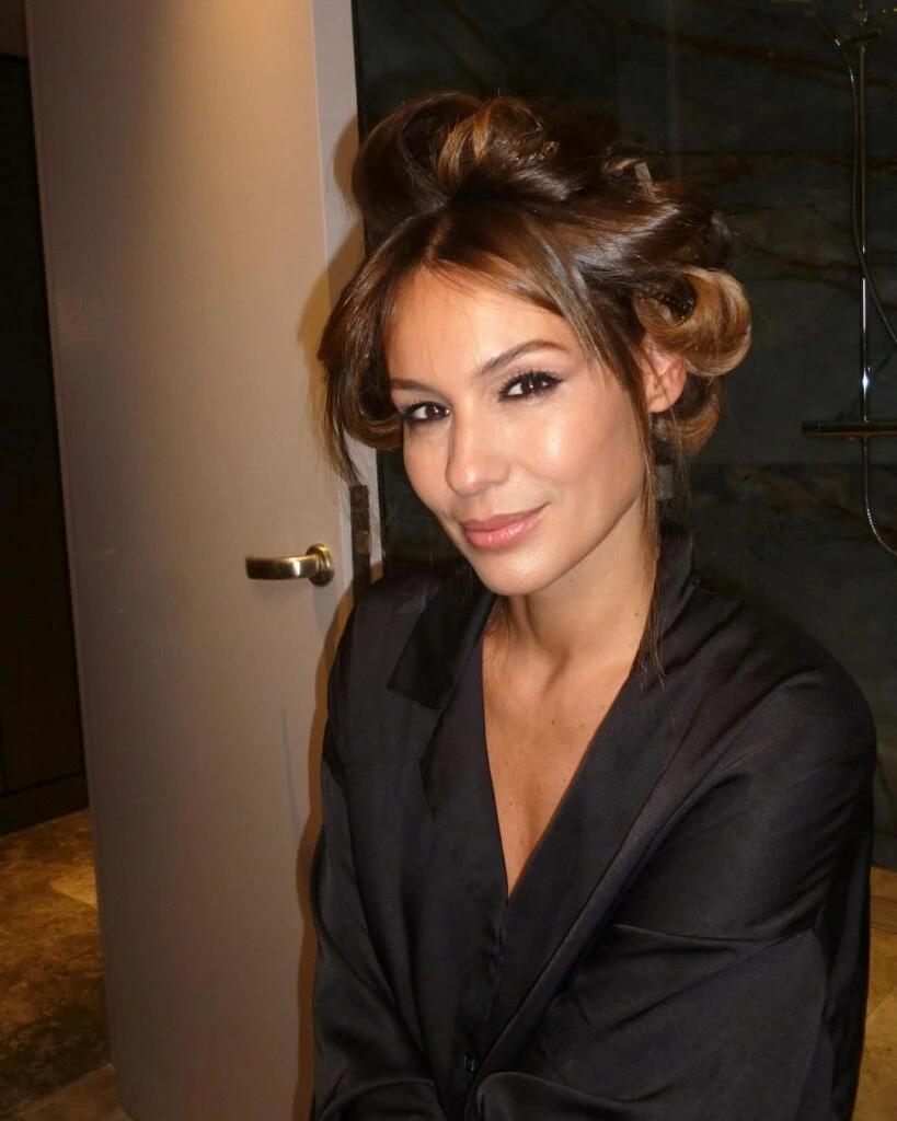 Pampita sorprendió con un cambio de look en la noche de los Martín Fierro